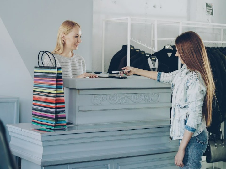 Országos kamarai program segíti a kkv-kat a fogyasztóvédelem és az ügyfélpanasz-kezelés területén